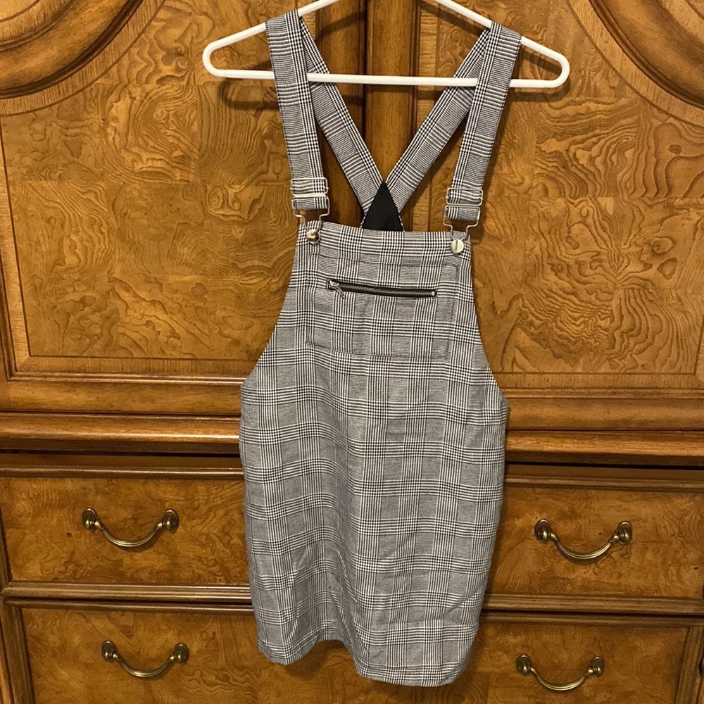 Gray Plaid Overall Dress - Forever 21 Medium - Picture 2 of 2